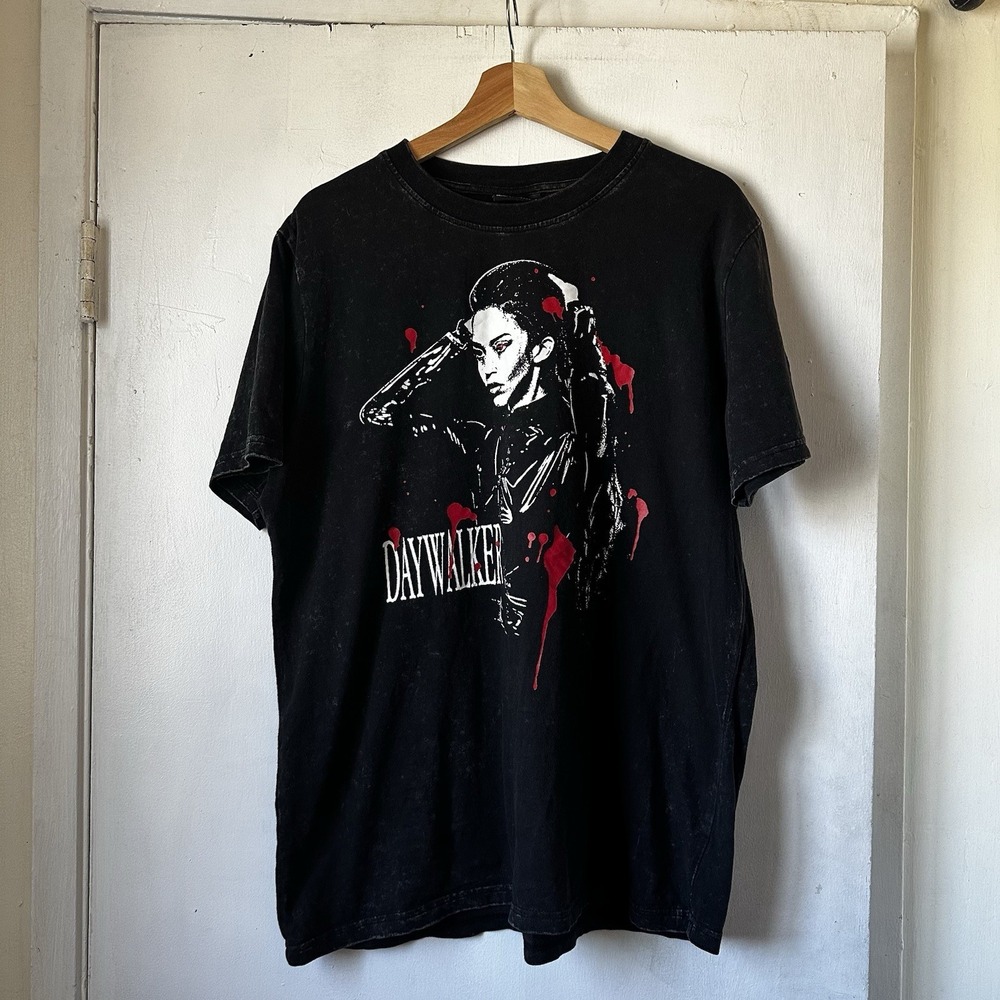 Valkyrae Radiant Spirits Daywalker T-Shirt 2021 Distressed Black Band Tee Goth L